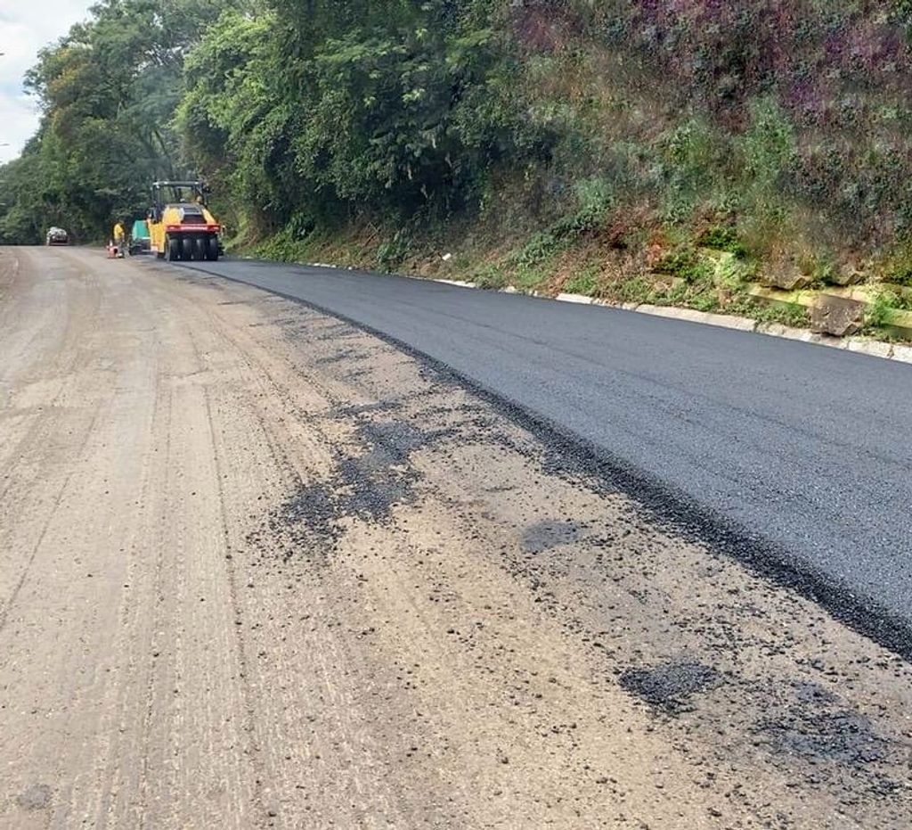 Seguem as obras na Avenida Santa Terezinha